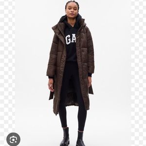 Like new! Gap Big Puff Coat with Detachable Hood in Brown Noir xs petite